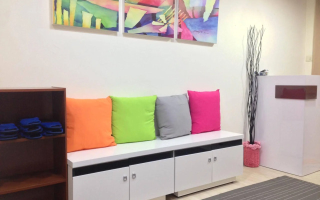Pineapple Backpackers Hostel