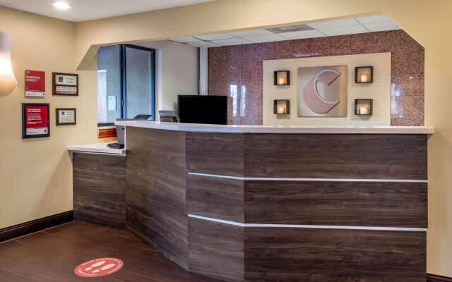 Comfort Suites Fort Pierce I-95