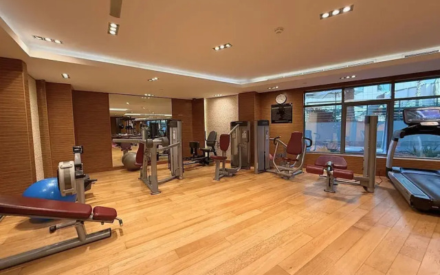 Capital Bay Comfort Studio city view
