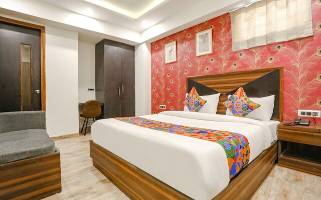 Fabhotel The Gross Infinity
