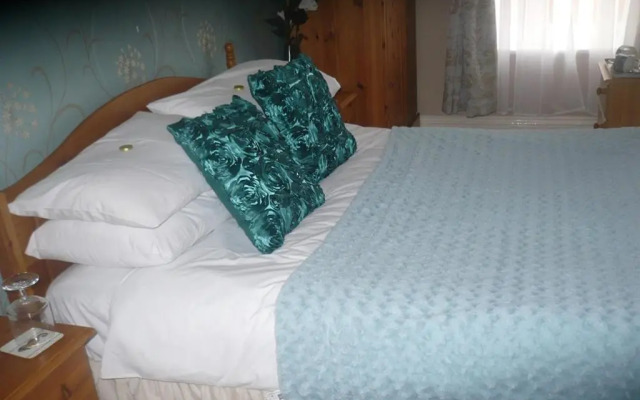 The Broadfield Hotel