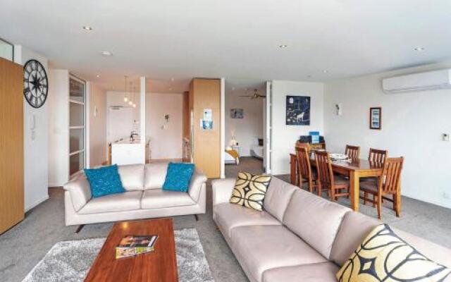 Seaside Luxury - Holiday apartment accommodation, Nelson Waterfront