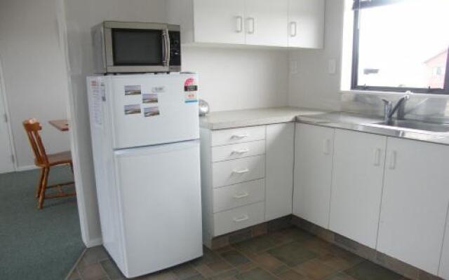 Kowhai Court MOTEL Apartments