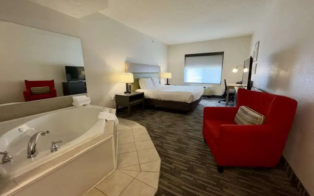 Country Inn & Suites by Radisson, Lake George (Queensbury), NY