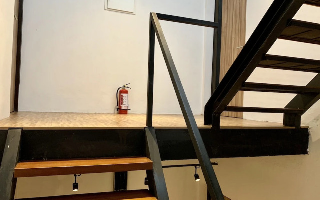 Stay Inn Hostel Jakarta - Adults only