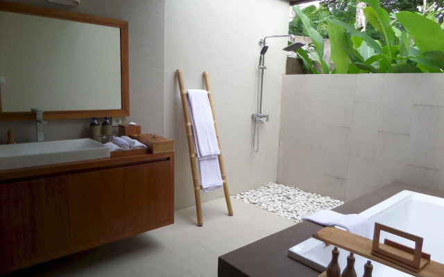 Senetan Villa and Spa Resort