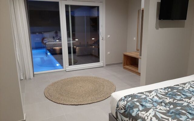 Sarpidon Suites
