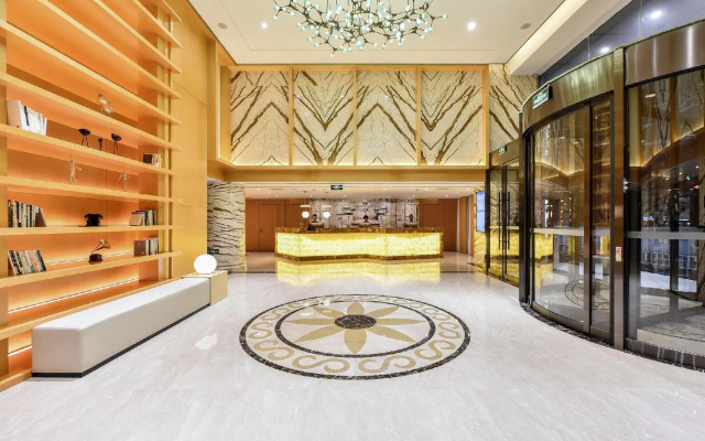 Atour Hotel (Beijing West Railway Station South Square)