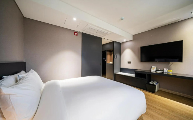 Rivertain Hotel Gyeongju