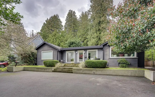 Bright Basement Suite