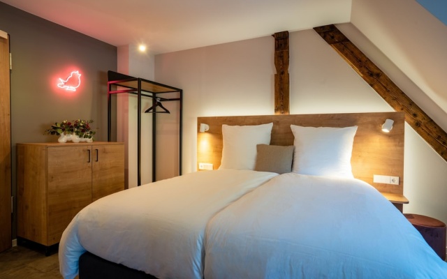coucou Hotel