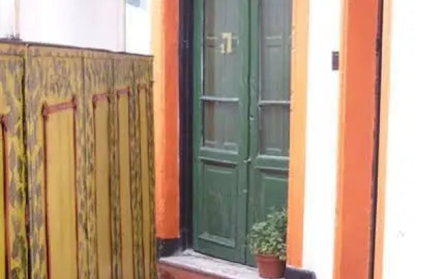 Mantengase Hostel