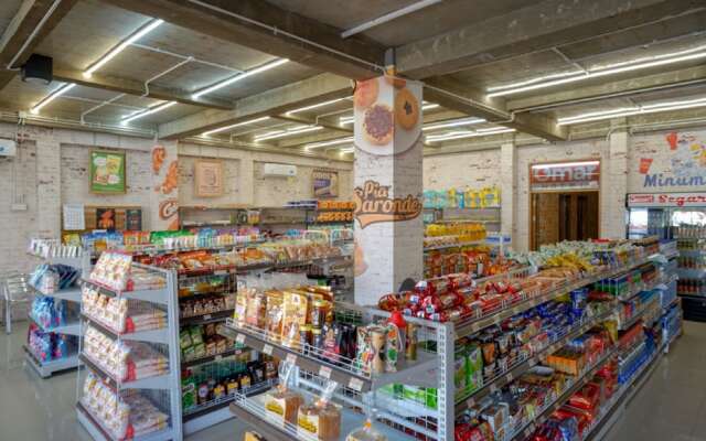 Omar Hotel by Reddoorz