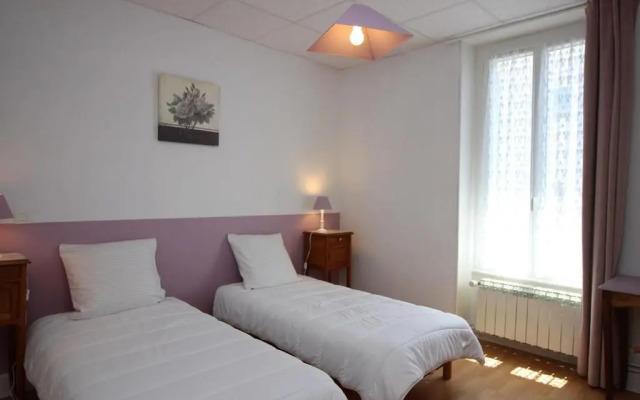 Appartement La Bourboule, 4 pièces, 6 personnes - FR-1-608-11