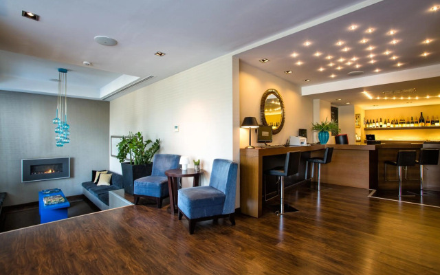 Athens Gate Hotel