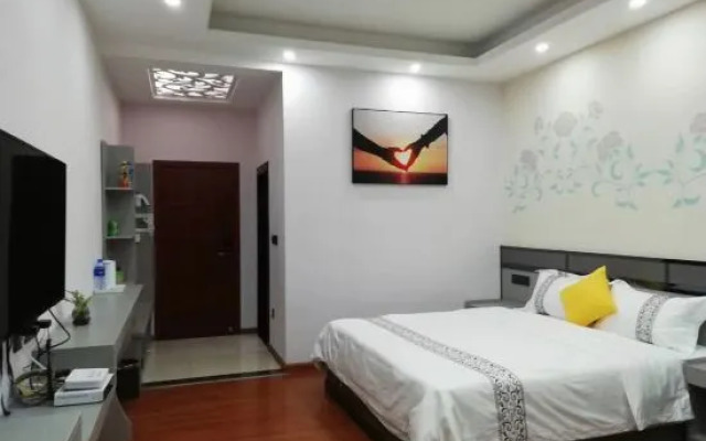 Yuxi Yuhuashi Holiday Hotel