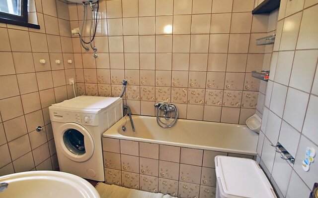 Apartment Mali Iz Mali Iz