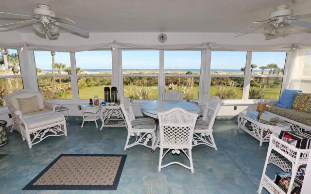 Beachfront Bed & Breakfast