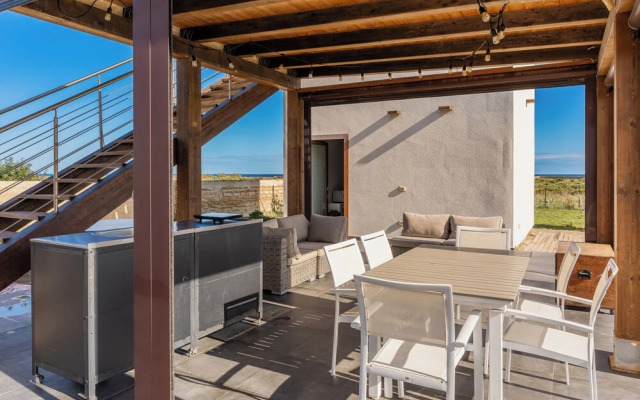 Casa Faro del Plemmiro con Jacuzzi by Wonderful Italy