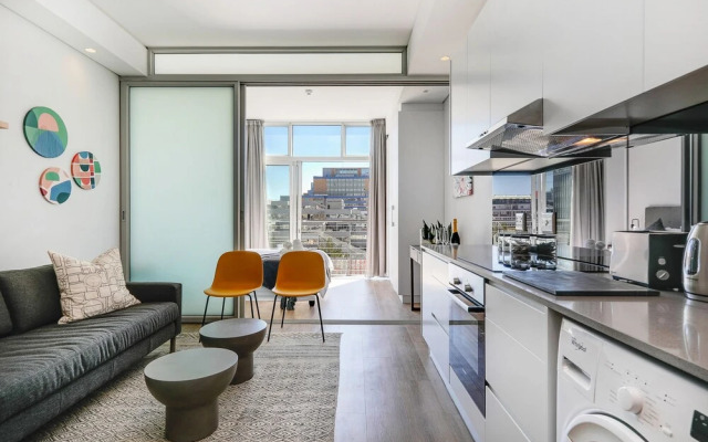 Panoramic Sentinel Apartment 707