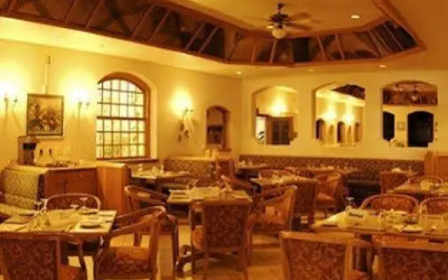 Safari Hotel Windhoek