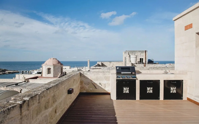 Sea View Penthouse - Spacious Terraces