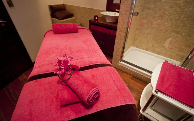Rowton Hall Hotel and Spa
