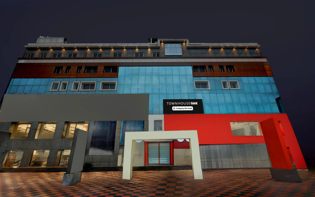 Townhouse Oak Hotel Madhuvan Grand