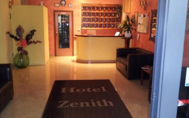 Hotel Zenith