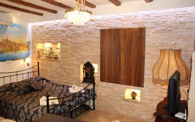 Rooms da Angelica old city 2