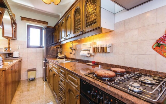 Nice Home in Lovran With Wifi and 2 Bedrooms