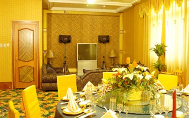 Golden Star Holiday Hotel