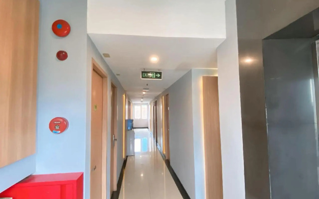 Studio One Hotel