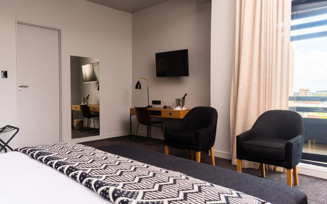 Hallmark Hotel by BON Hotels