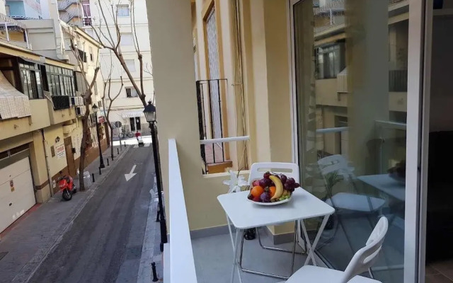 Holidays2Los Boliches with balcony