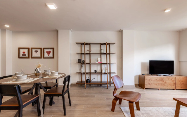 Casai Roma | 2BR | Spacious Getaway