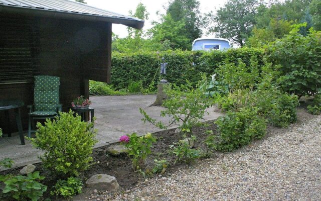 Tidy Chalet With a Microwave, in the Achterhoek