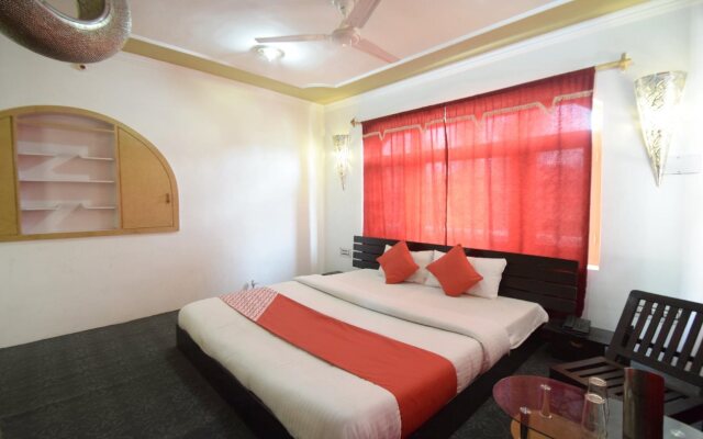 OYO 4692 KS Palace Srinagar