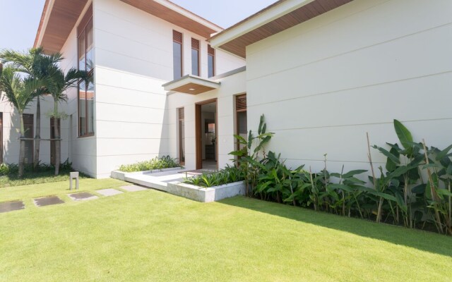 Vacation Homes Luxury 3 BR Ocean Estate