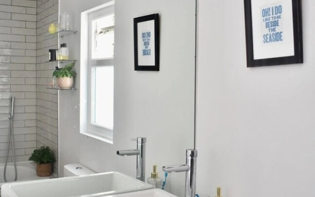 Beautiful 3 Bedroom Hove Townhouse With Garden