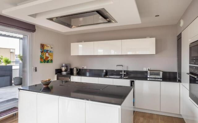 ILLANKA - Appartement 3 chambres avec parking et terrasse proche gare