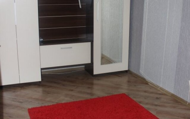 Na Klaryi Luchko 12 Apartments