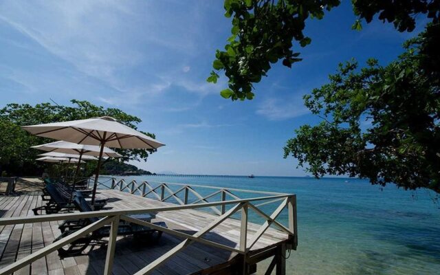 Tunamaya Beach & Spa Resort