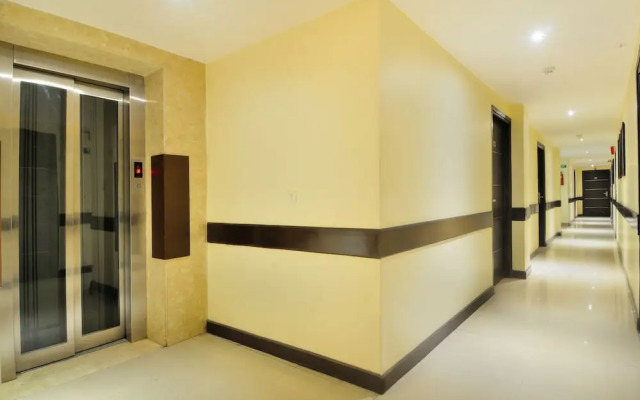 Hotel Aura @ Airport