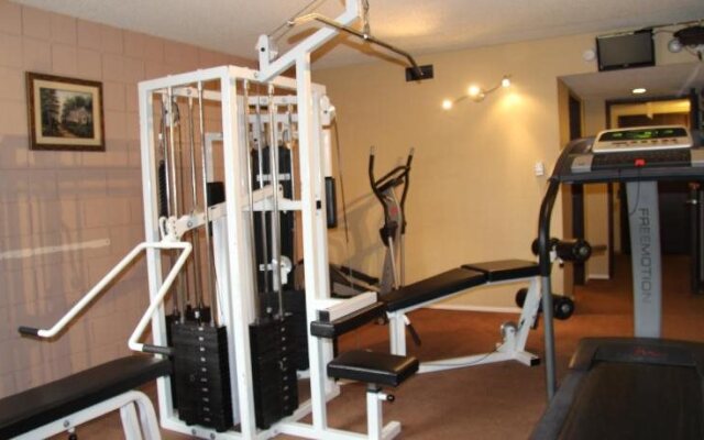 Canway Inn & Suites