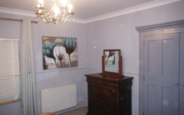 Select Serviced Accommodation - Canal Walk