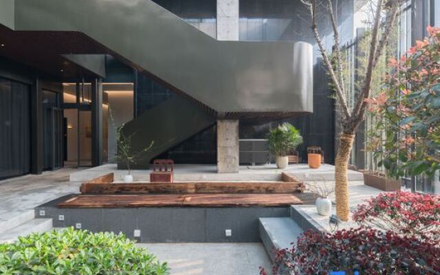 WuYu Hotel (Chongqing Yangjiaping Vientiane City)