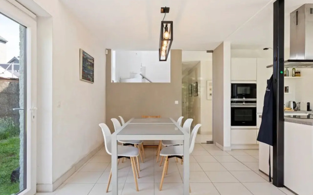 Villa in Kobbegem With Private Garden
