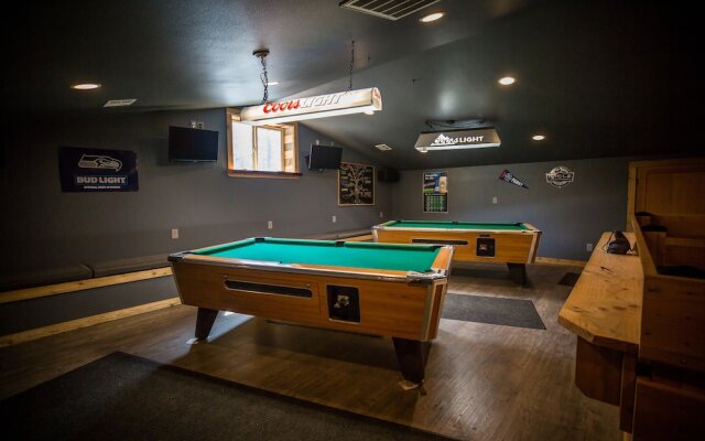 Squirrel Tree Resort