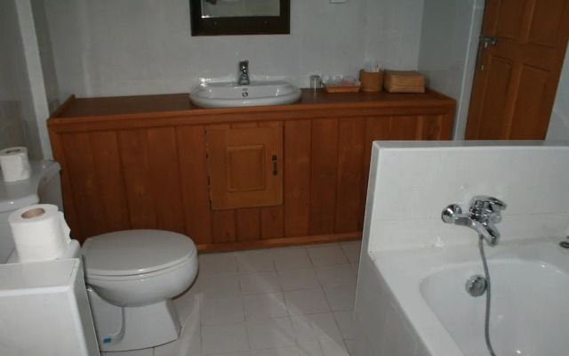 Golden Island Cottages Nampan Hotel